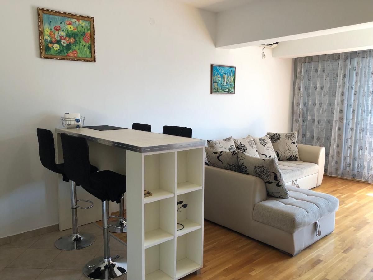 Apartment Marina Бар Екстериор снимка