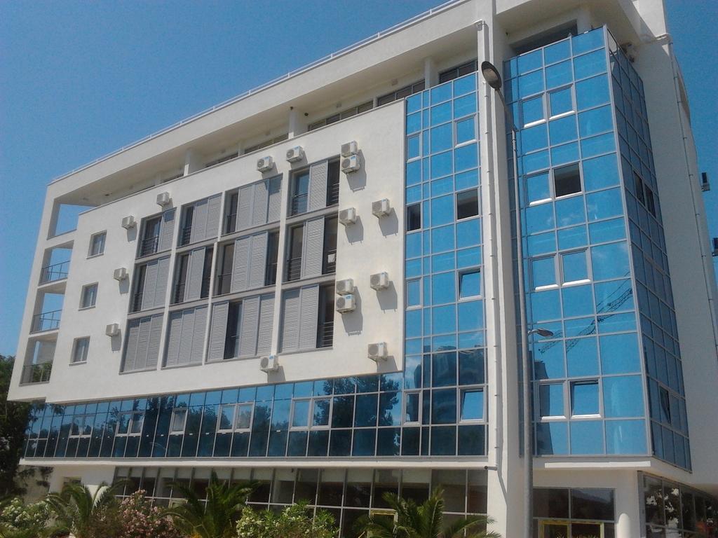 Apartment Marina Бар Стая снимка